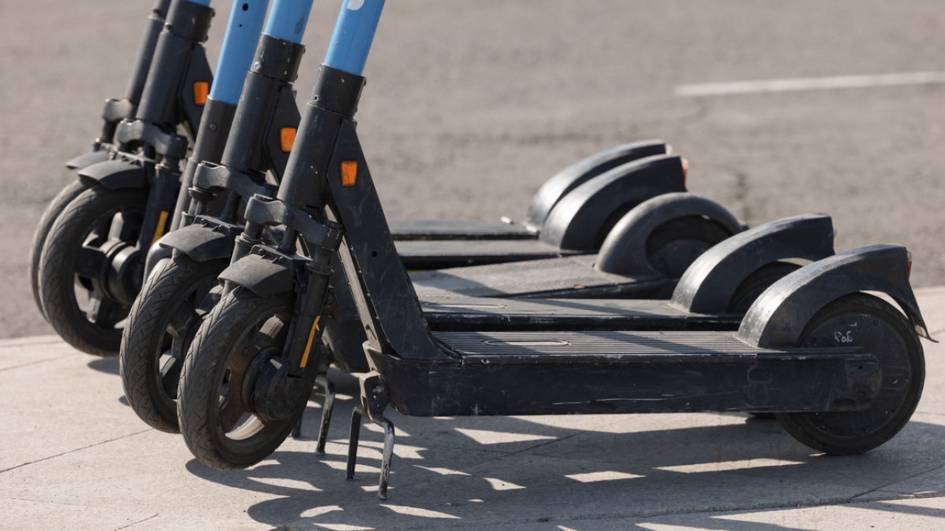 Электросамокатлар учун ҳайдовчилик гувоҳномаси талаб этилмайди — ЙҲХХ